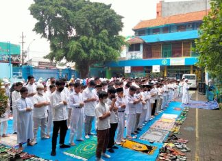 Siswa SDM Limas Simulasi Shalat Idul Fitri dan Shalat Jenazah