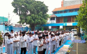 Siswa SDM Limas Simulasi Shalat Idul Fitri dan Shalat Jenazah