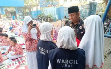 Wartawan Cilik Limas Liput Friday Charity for Palestine