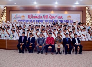 Suasana wisuda Al-Qur'an/Ujian Terbuka (Imtihan Ke-XI dan Tasmi' Tahfid III) SD Muhammadiyah 15 Surabaya (SDM Limas).