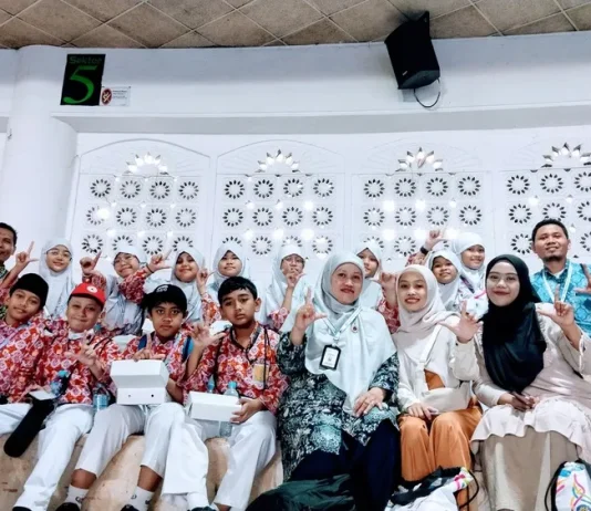 Kontingen SD Muhammadiyah 15 Surabaya (SDM Limas) Saat Mengikuti ME AWARDS 2024 di DOM Universitas Muhammadiyah Malang