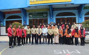 Pengalaman Seru Mahasiswa KKL Prodi PGSD FKIP Unmuh Cirebon di Sekolah Inspiratif SD Muhammadiyah 15 Surabaya (SDM Limas) (Ali/PWMU.CO)