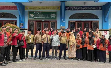 Semangat Peserta KKL Prodi PGSD FKIP Unmuh Cirebon di Sekolah Inspiratif SD Muhammadiyah 15 Surabaya (SDM Limas.