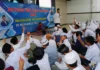 Ketua Majelis Dikdasmen dan PNF PDM Surabaya Dikky Syadqomullah MHES memberi spiritual kepada para siswa SDM Limas. foto: ali shodiqin