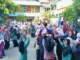 Suasana Keseruan MPLS Ramah 2025 SD Muhammadiyah 15 Surabaya (SDM Limas) di Halaman Sekolah (Ali/PWMU.CO)