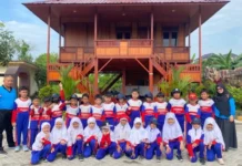 Keseruan Aplikatif Learning SDM Limas baik di Taman Bhineka hingga Almaz Fun Education Suasana Aplikatif Learning Kelas 2 SD Muhammadiyah 15 Surabaya (SDM Limas) di Taman Bhineka . (Ali/PWMU.CO)