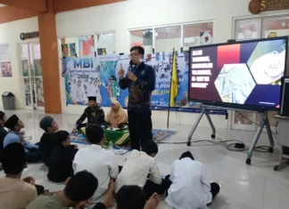 Kegiatan Motivasi Bina Iman siswa kelas 5 dan 6 SD Muhammadiyah 15 (Limas) Surabaya (Foto: Ali Shodiqin/PWMU.CO)
