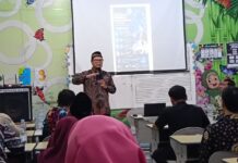 Hadapi Era VUCA, Ferry Yudi Tawarkan Lima Strategi bagi Guru Muhammadiyah Hadapi Era VUCA, Ferry Yudi Tawarkan Lima Strategi bagi Guru Muhammadiyah