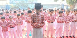 Limas Hidupkan Hari Jumat dengan Friday Charity, Shalat Dhuha, dan Gema Al-Kahfi