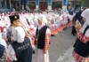 Tim Wartawan Cilik (Warcil) SDM Limas Saat Meliput Friday Charity, Sholat Dhuha Berjama'ah, dan Gema Al Kahfi di Halaman Sekolah. Foto: Ali/PWMU.CO
